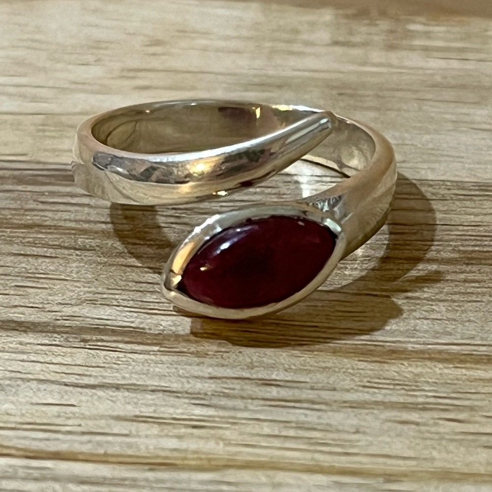 925 Solid Sterling Silver Bypass Style Garnet Gem… - image 1